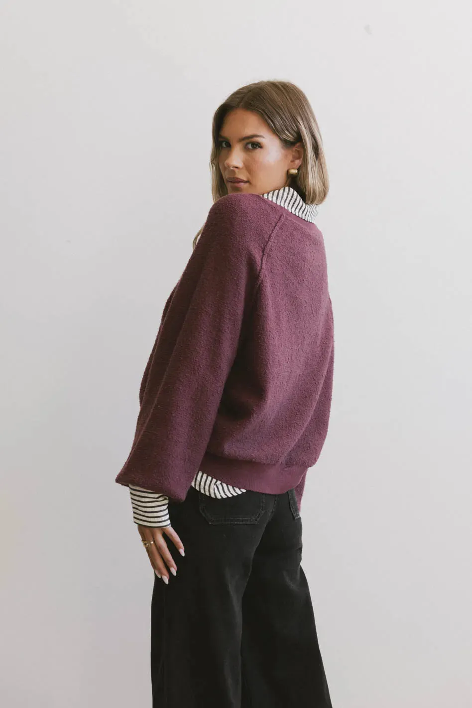 Annaleah Textured Sweatshirt in Burgundy